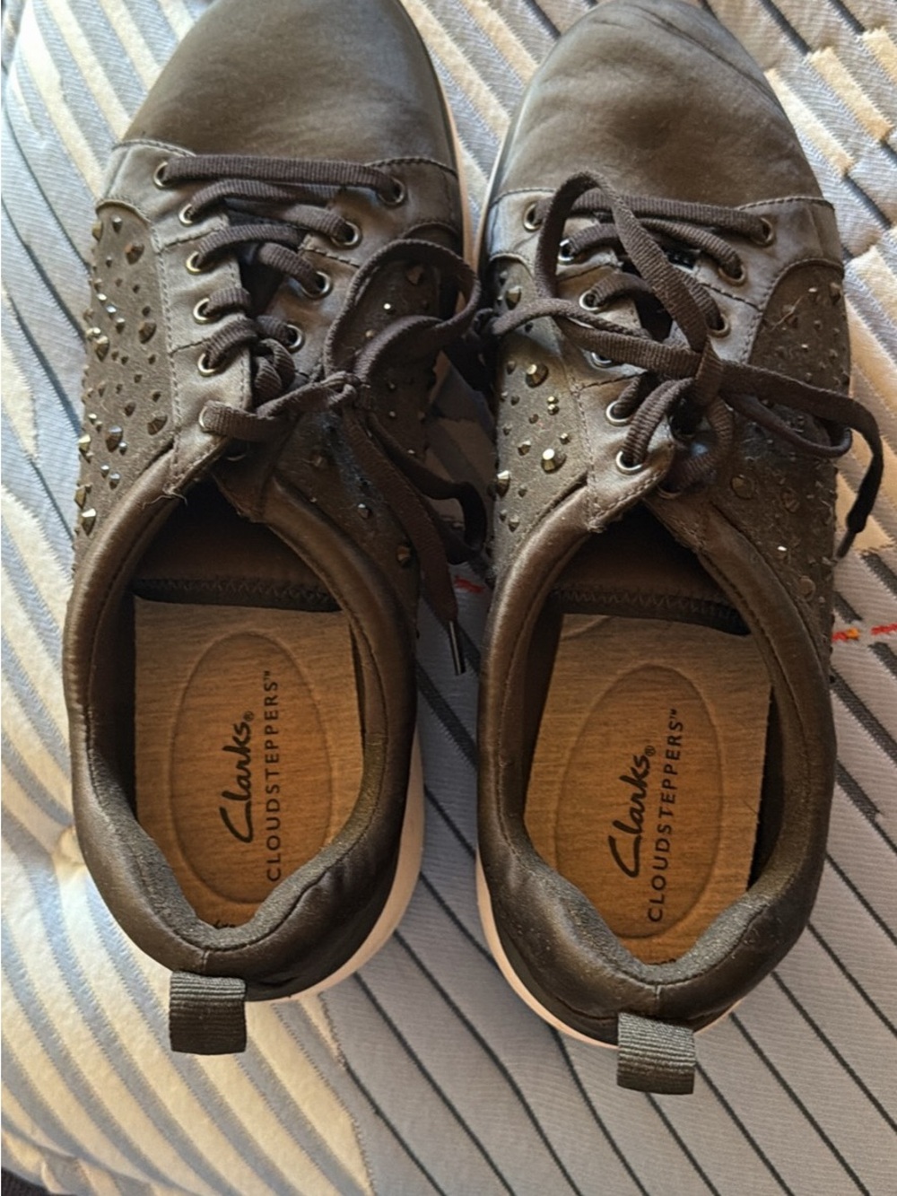 Clarks Women's Brown Cloudsteppers Studded Lace-Up Sneakers